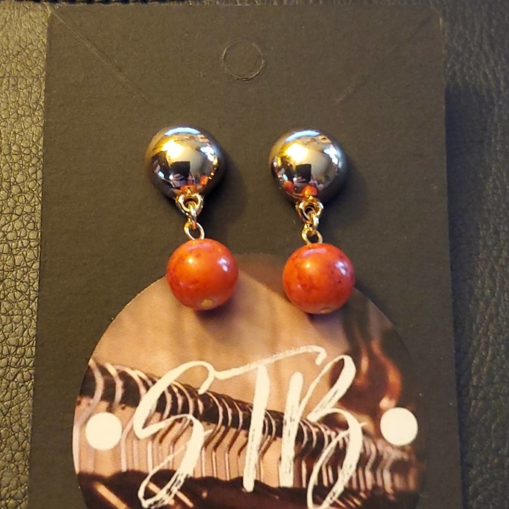 Boutique Simple Gold and Red Drop Fashion Earrings